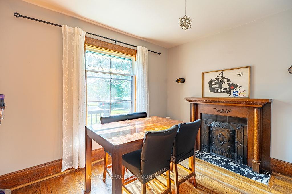 Photo 9 of 637 Catherine St., Thunder Bay, Hyde Park — HOMEH