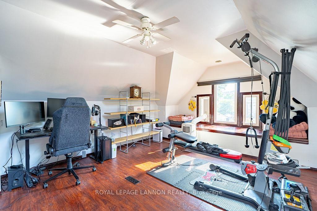 Photo 28 of 637 Catherine St., Thunder Bay, Hyde Park — HOMEH