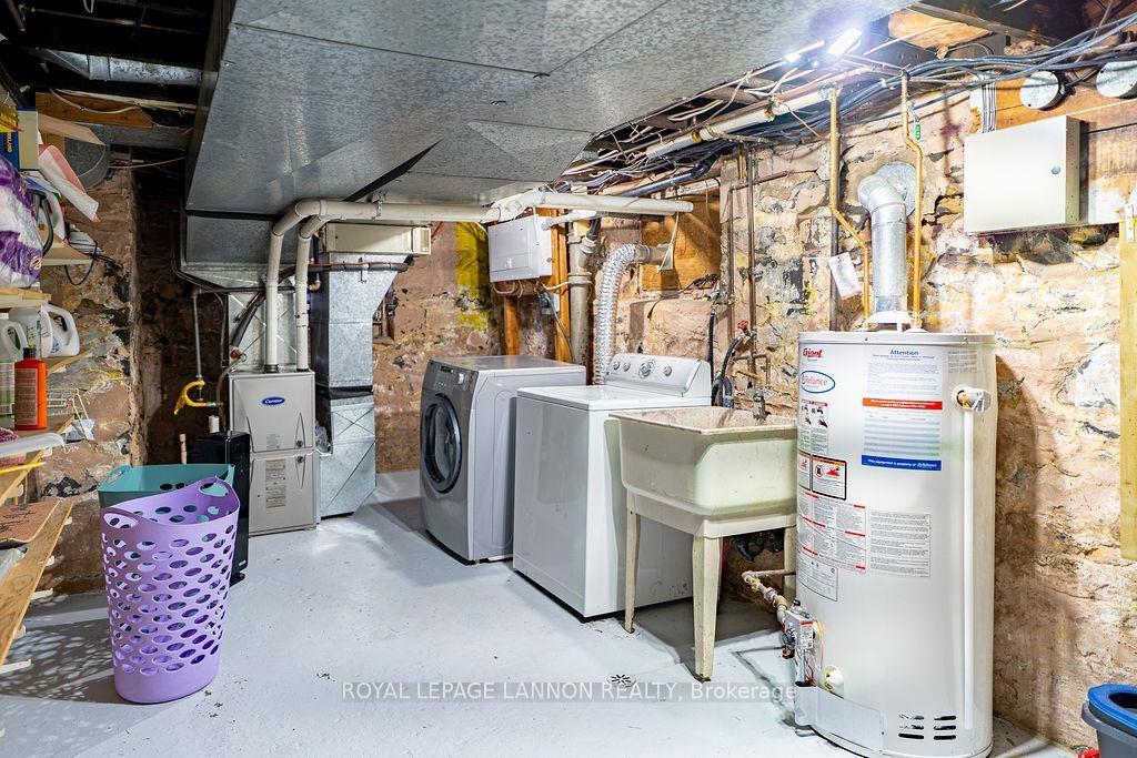 Photo 36 of 637 Catherine St., Thunder Bay, Hyde Park — HOMEH