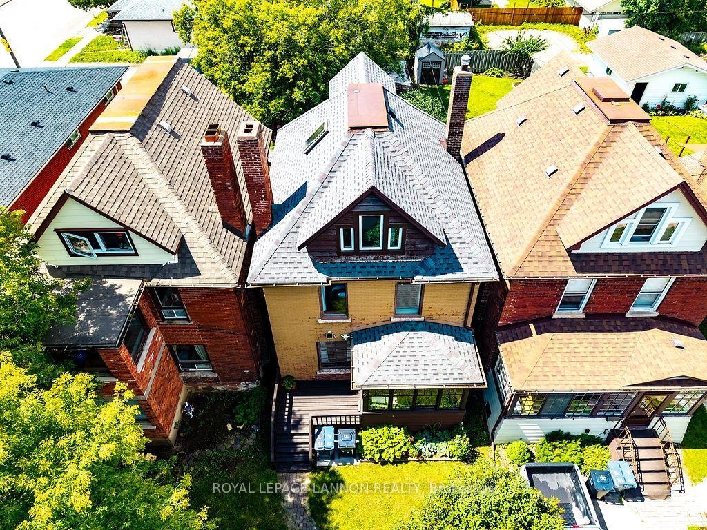 Photo 43 of 637 Catherine St., Thunder Bay, Hyde Park — HOMEH