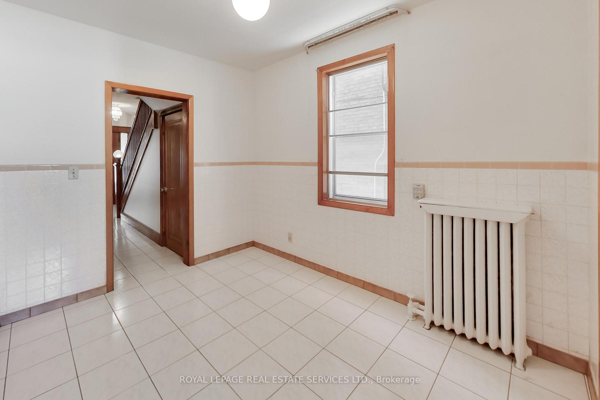Photo 18 of 85 Dawes Road, Toronto, East End-Danforth — HOMEH