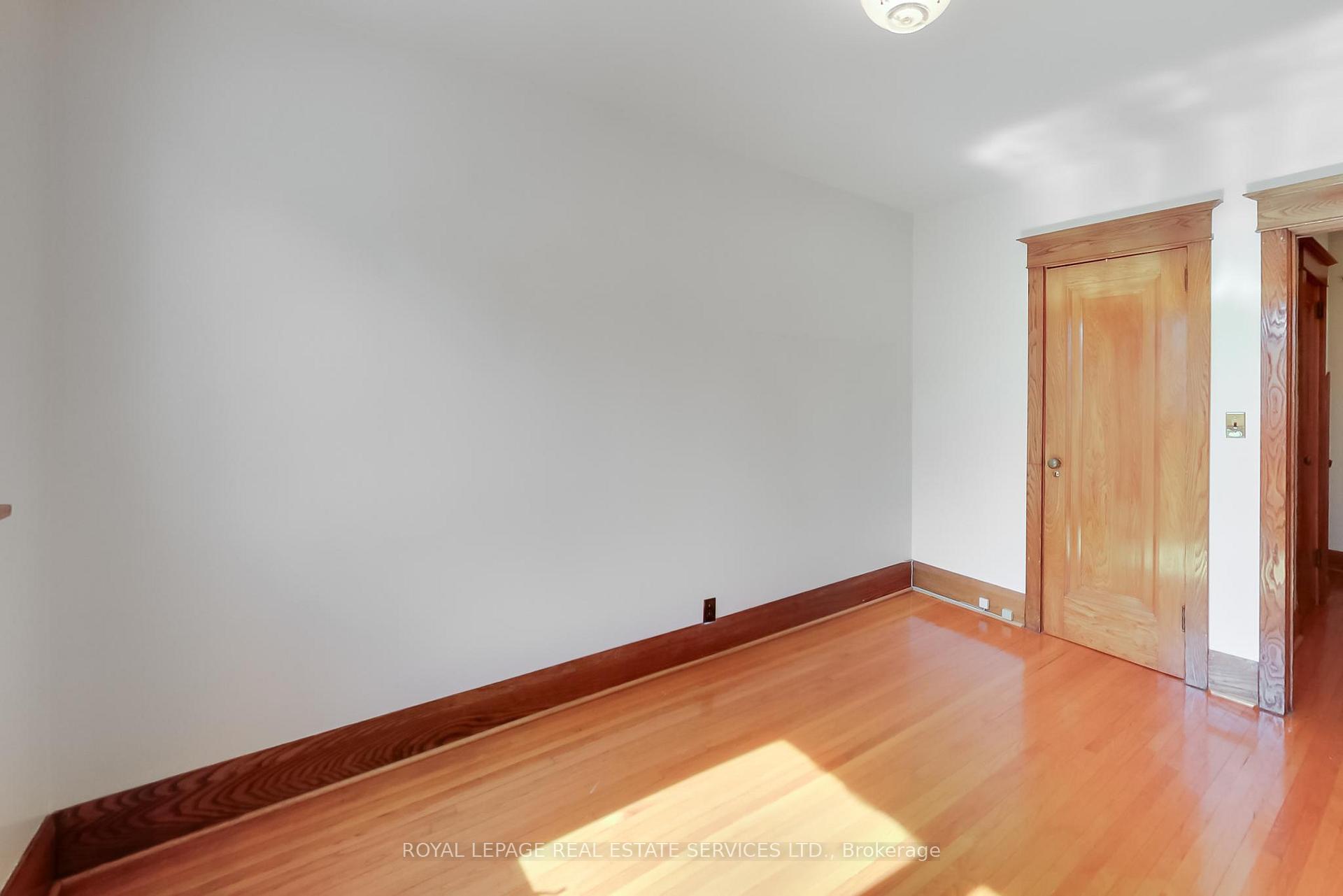 Photo 25 of 85 Dawes Road, Toronto, East End-Danforth — HOMEH