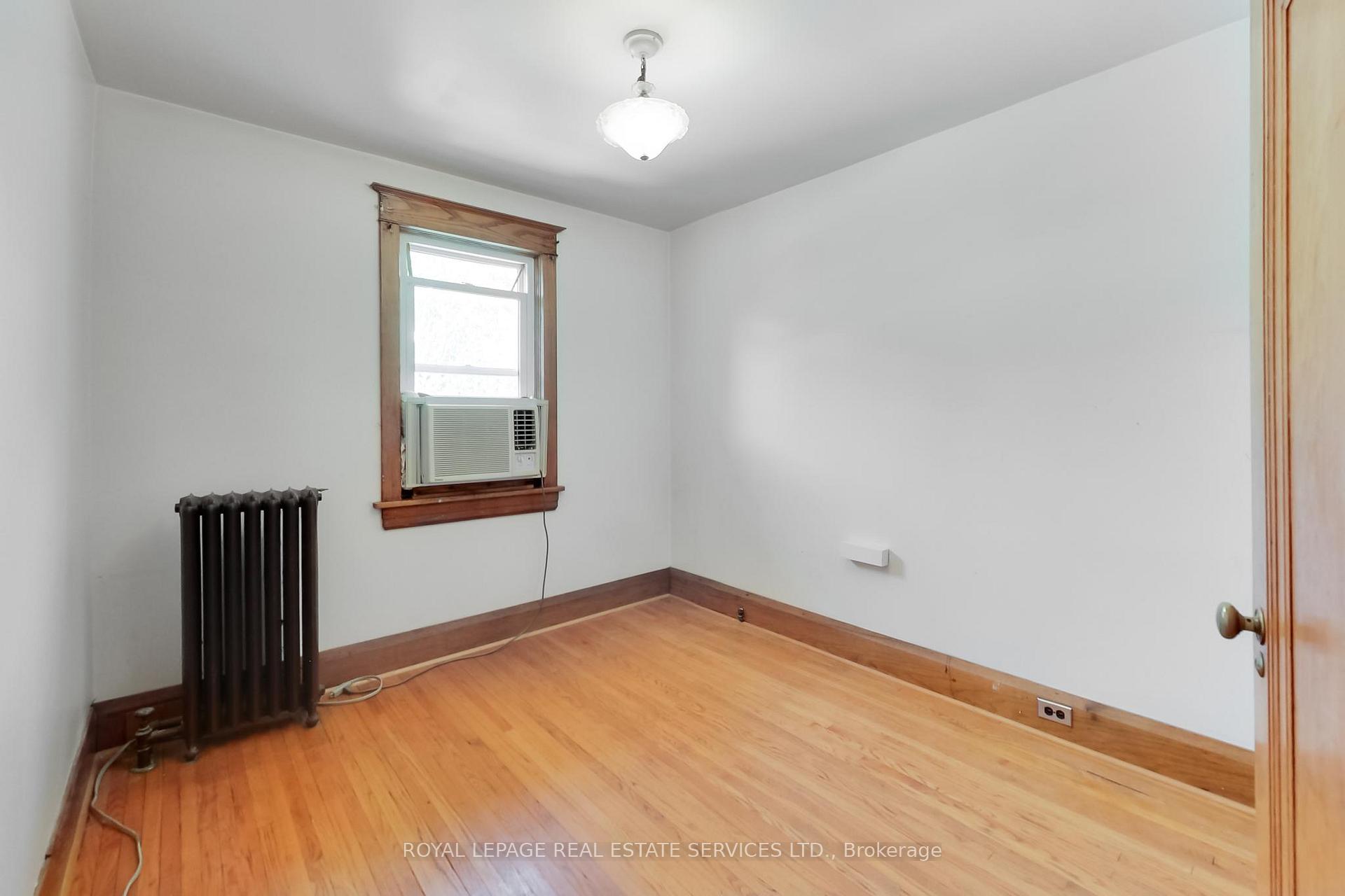 Photo 31 of 85 Dawes Road, Toronto, East End-Danforth — HOMEH