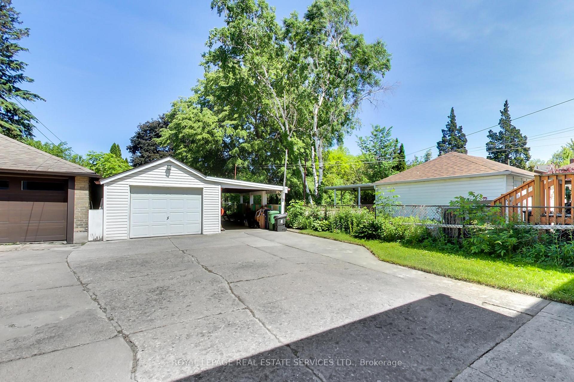 Photo 40 of 85 Dawes Road, Toronto, East End-Danforth — HOMEH