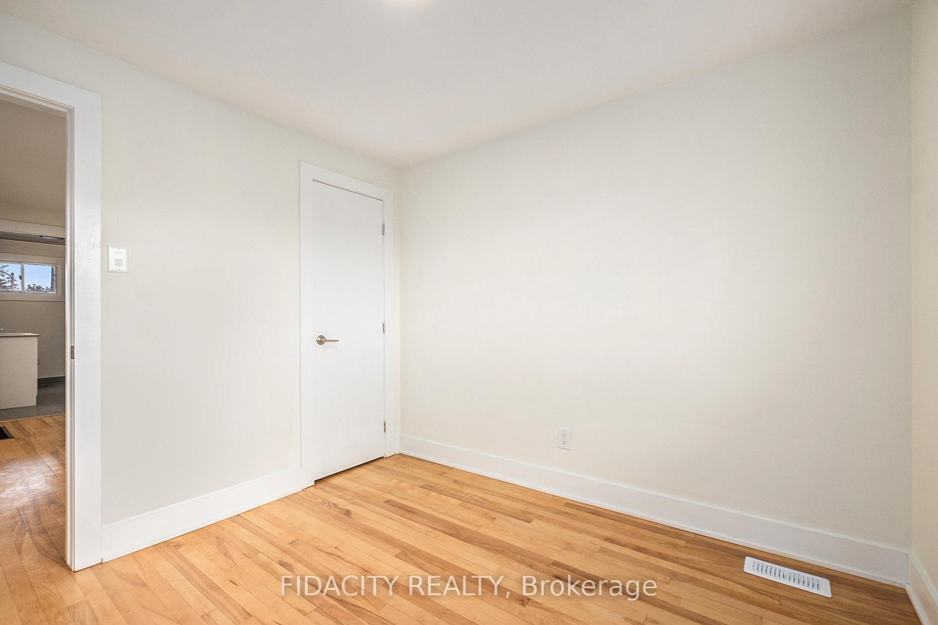Photo 15 of 1030 Maitland Avenue, Ottawa, Braemar Park — HOMEH
