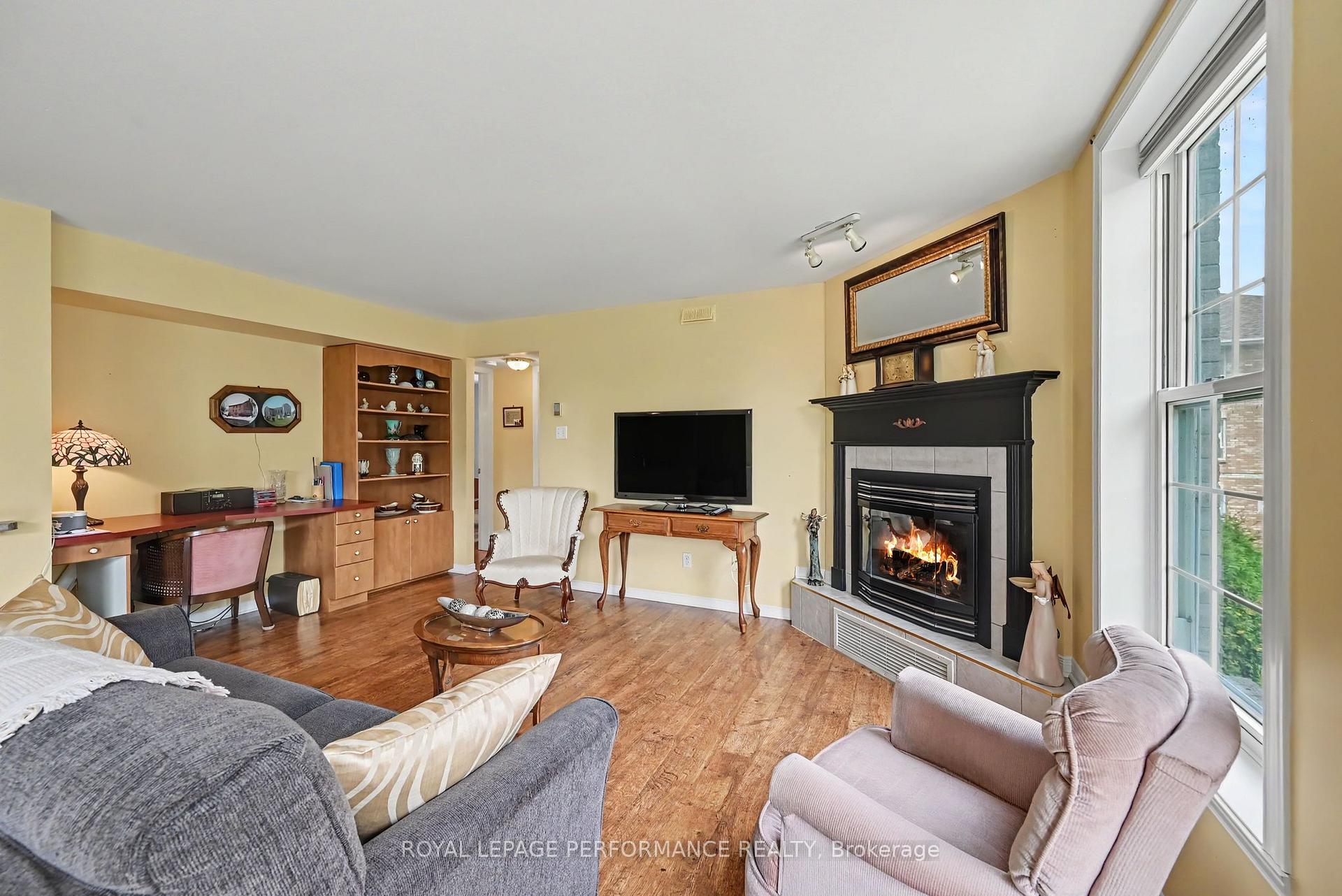 Photo 6 of Unit 204, 311 Water Street W, Cornwall, Cornwall — HOMEH