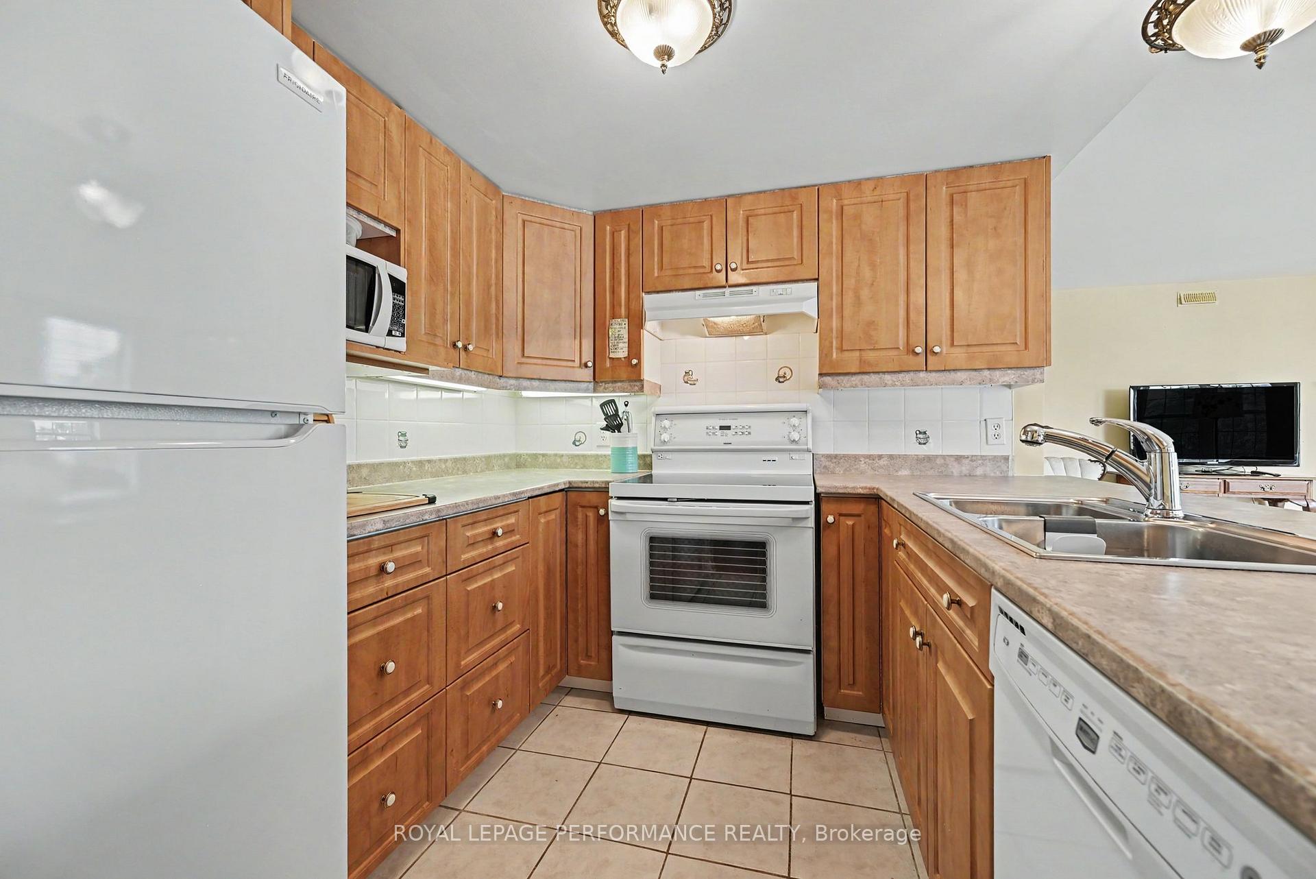 Photo 13 of Unit 204, 311 Water Street W, Cornwall, Cornwall — HOMEH