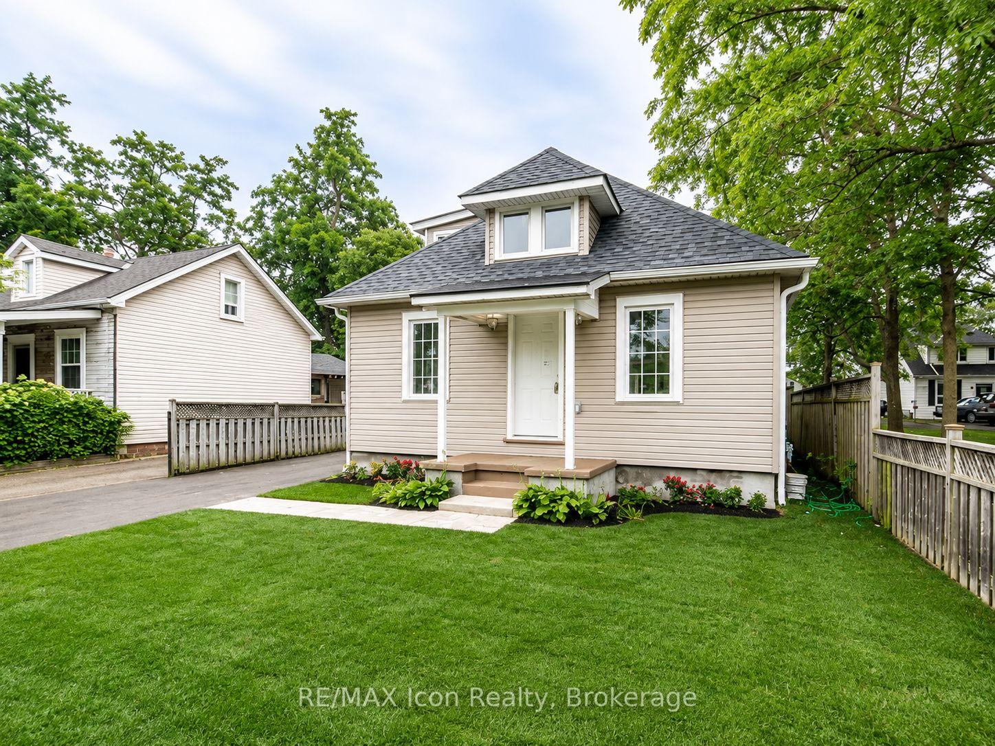Photo 2 of 1270 Spring Gardens Road, Burlington, Bayview — HOMEH