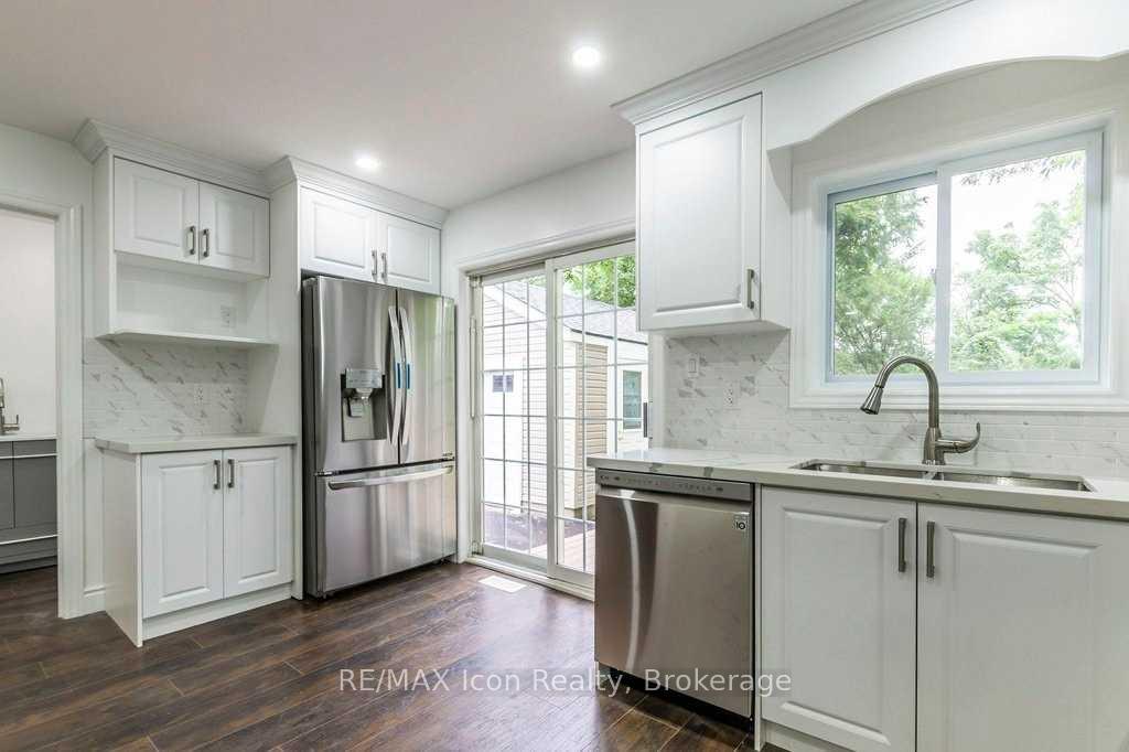 Photo 17 of 1270 Spring Gardens Road, Burlington, Bayview — HOMEH