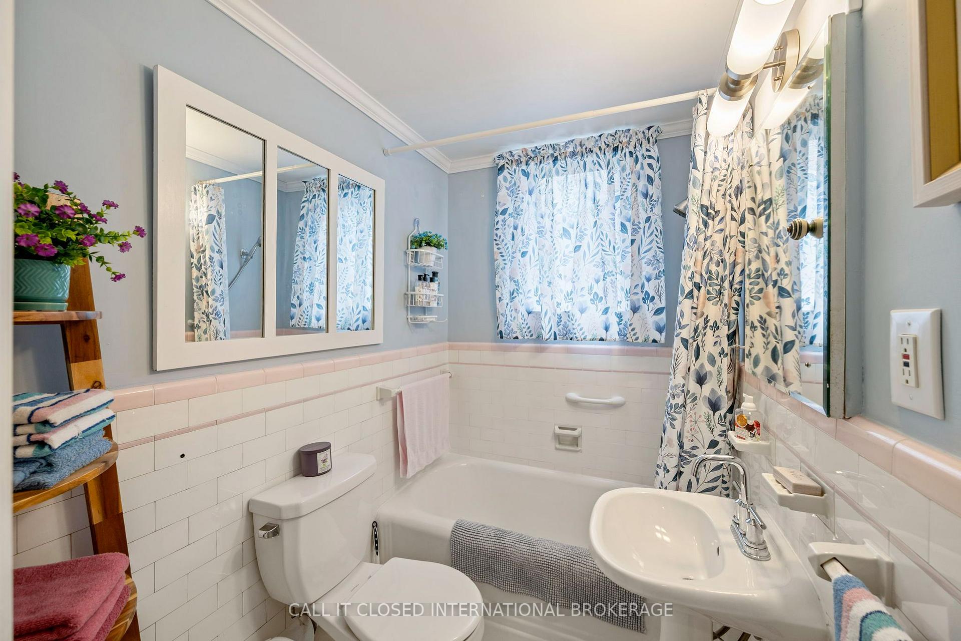 Photo 12 of 97 Elgin Street, St. Thomas — HOMEH