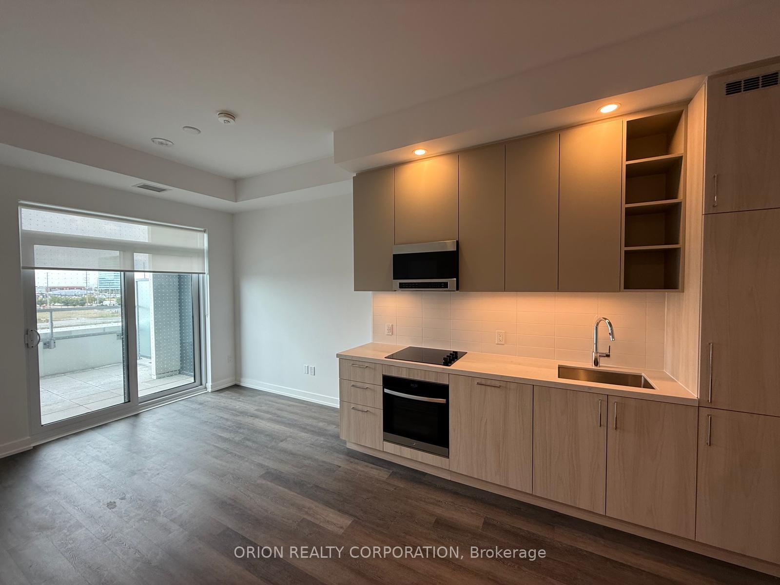Photo 7 of Unit 305, 21 Meadowdale Road, Vaughan, Vaughan Corporate Centre — HOMEH