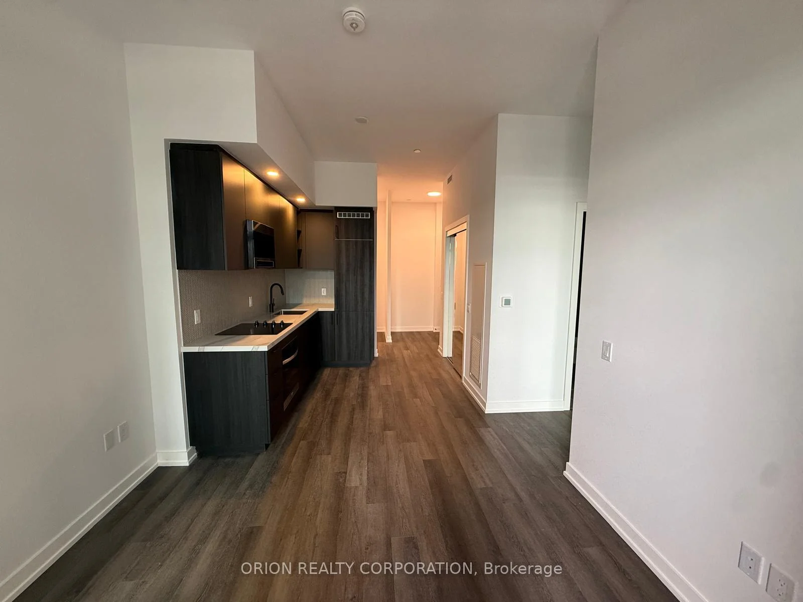 Photo 10 of Unit 305, 21 Meadowdale Road, Vaughan, Vaughan Corporate Centre — HOMEH