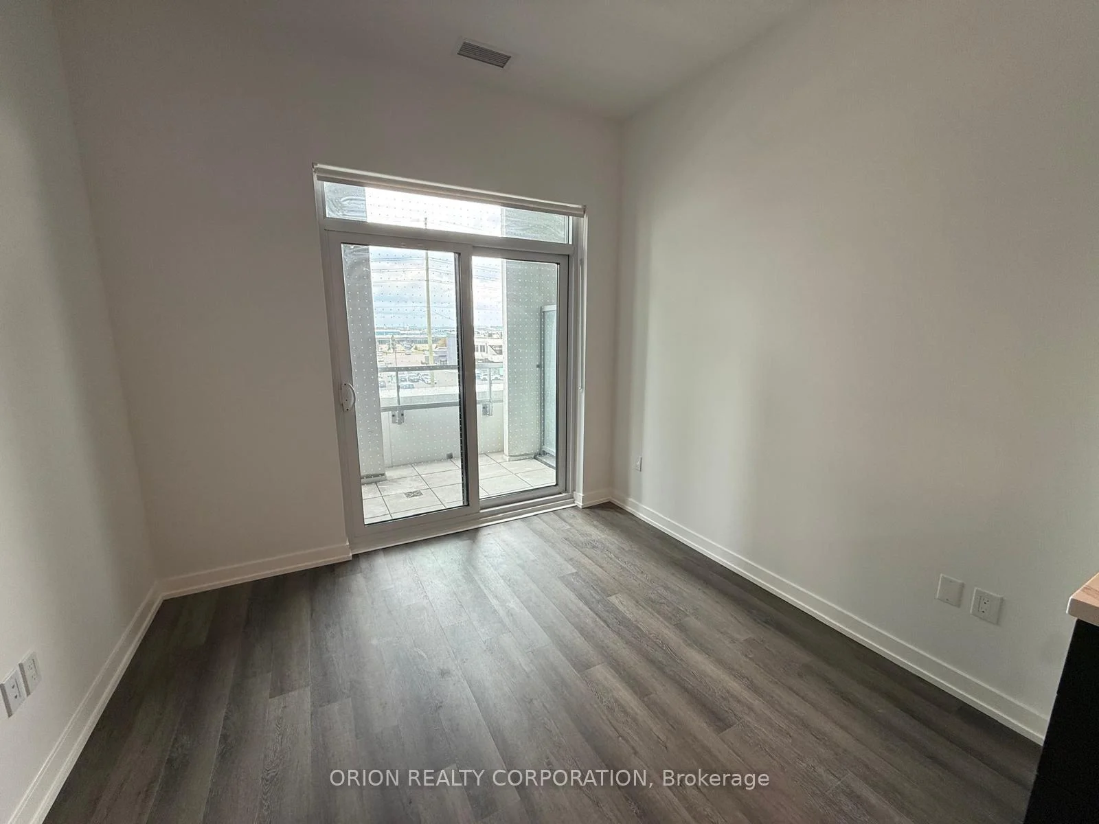 Photo 15 of Unit 305, 21 Meadowdale Road, Vaughan, Vaughan Corporate Centre — HOMEH