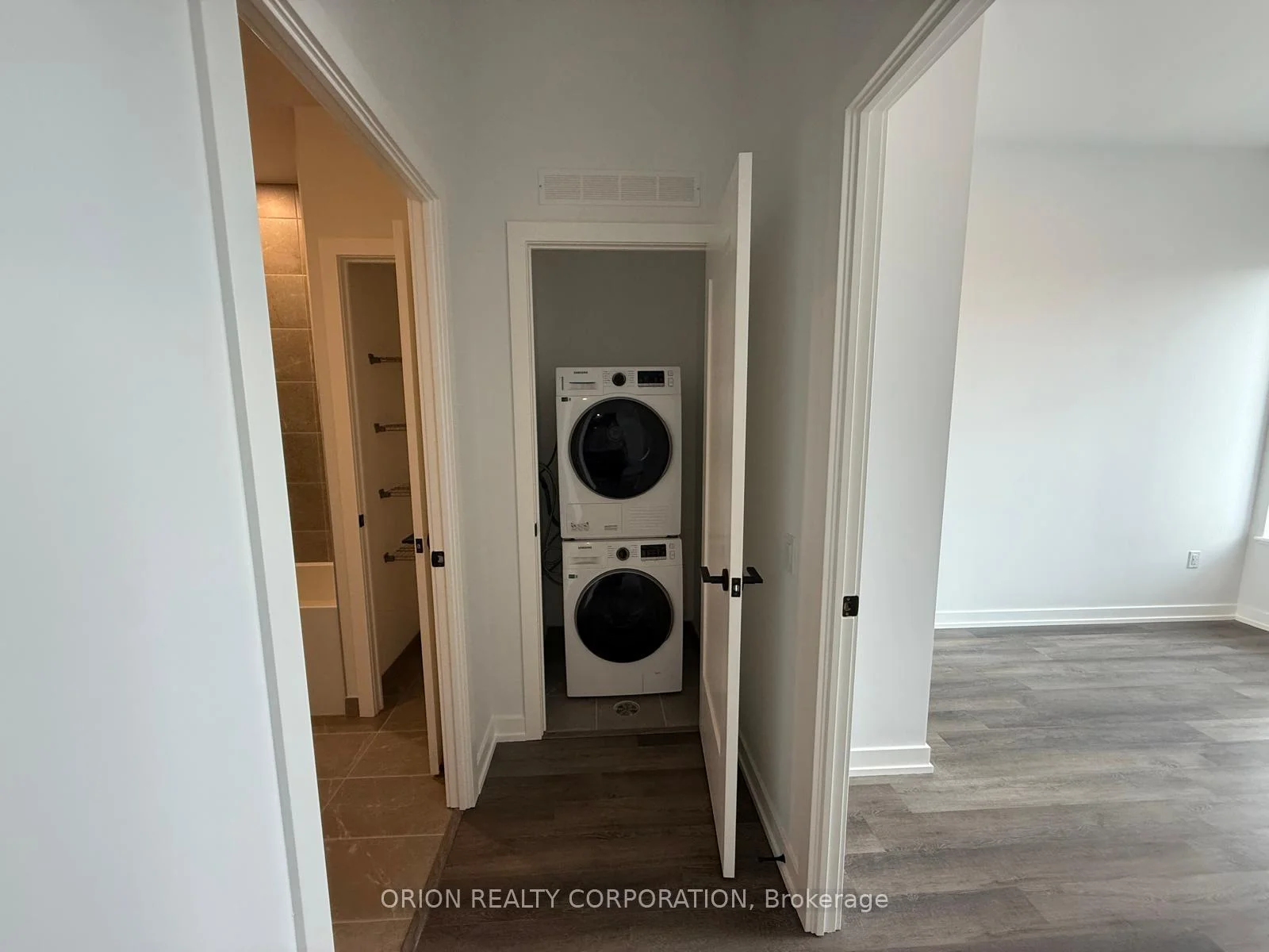 Photo 18 of Unit 305, 21 Meadowdale Road, Vaughan, Vaughan Corporate Centre — HOMEH