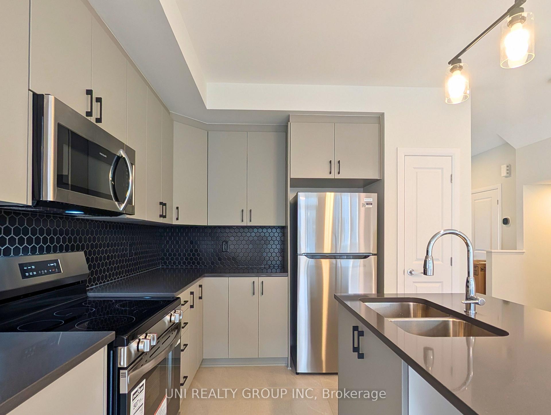 Photo 13 of 716 Tadpole Crescent, Ottawa, Barrhaven - Half Moon Bay — HOMEH