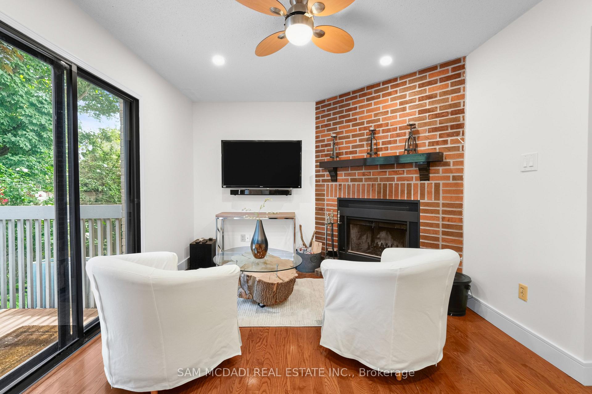 Photo 17 of 644 Sweetwater Place, Mississauga, Lorne Park — HOMEH