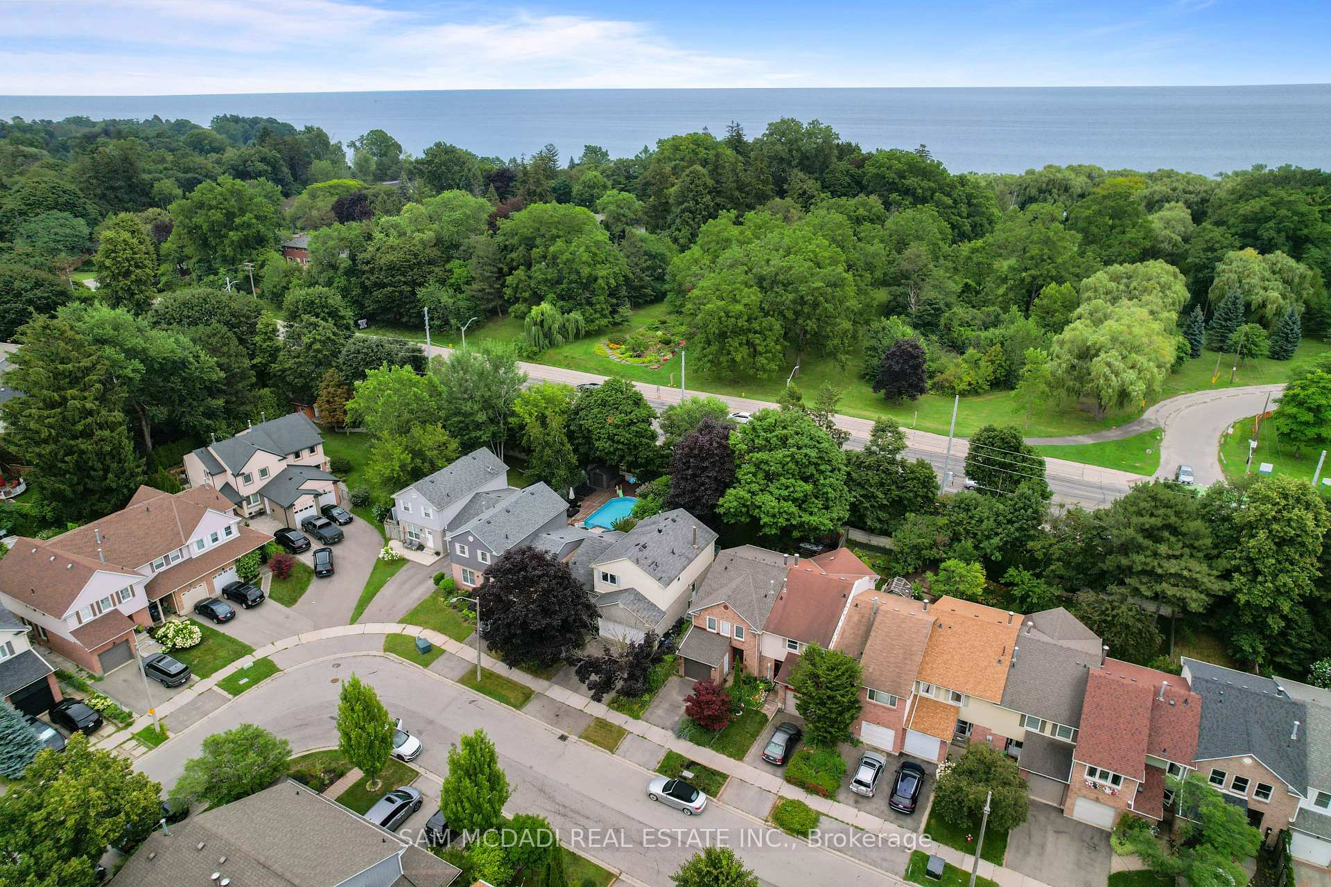 Photo 44 of 644 Sweetwater Place, Mississauga, Lorne Park — HOMEH