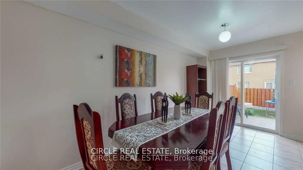 Photo 6 of 27 belinda Drive, Brampton, Fletcher's Meadow — HOMEH