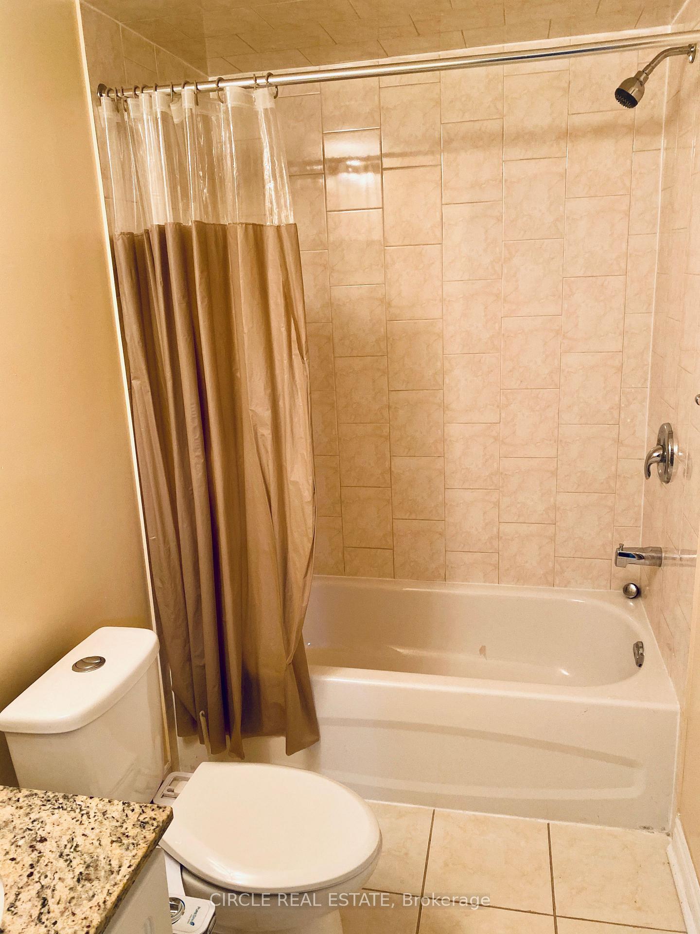 Photo 23 of 27 belinda Drive, Brampton, Fletcher's Meadow — HOMEH