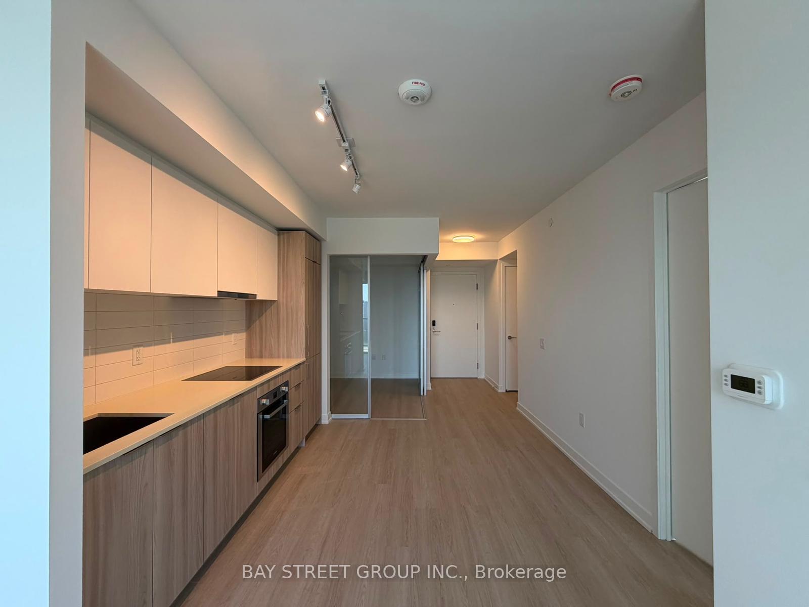 Photo 3 of Unit 1510, 15 David Salomon Drive, Toronto, Flemingdon Park — HOMEH