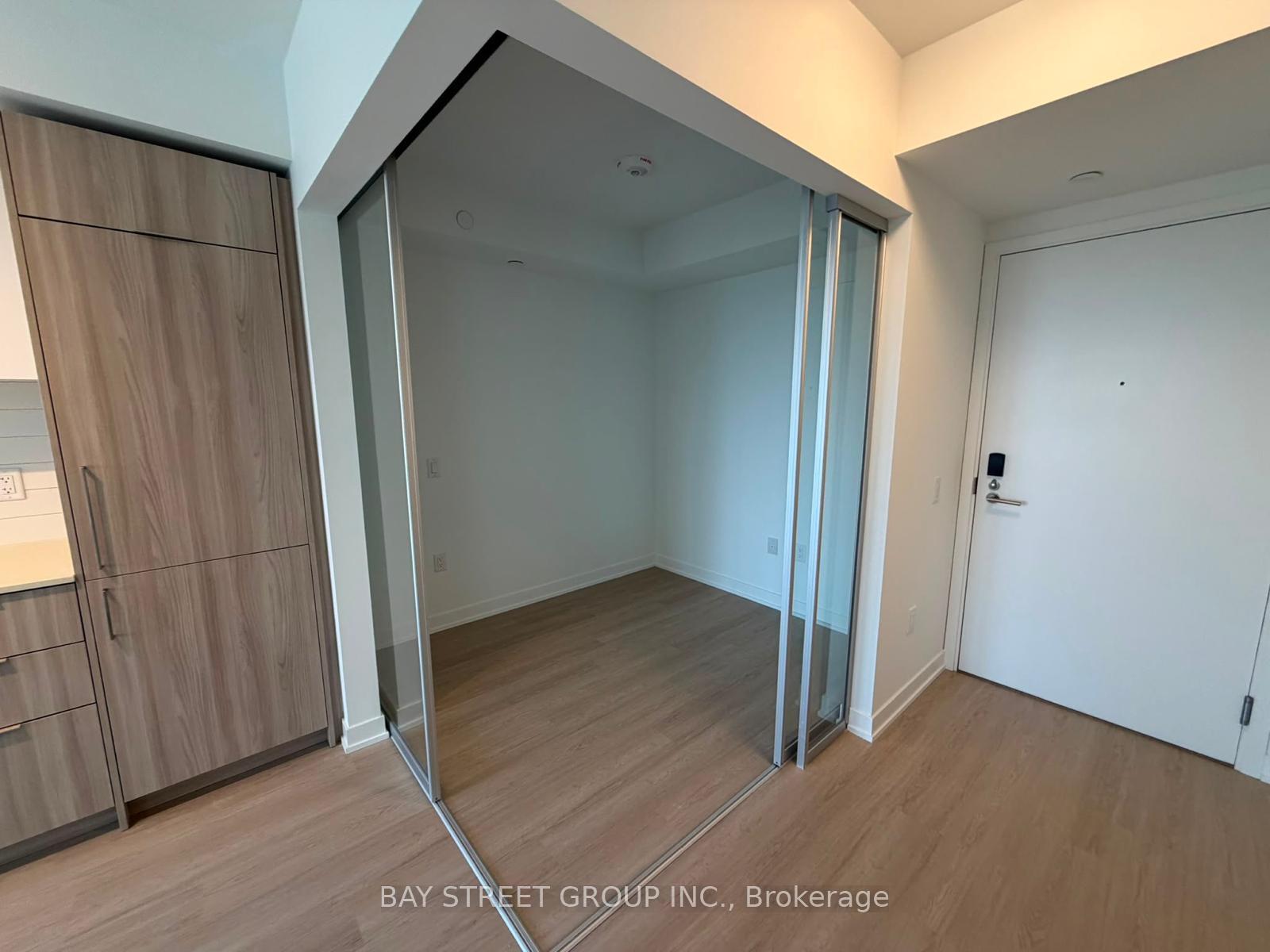 Photo 9 of Unit 1510, 15 David Salomon Drive, Toronto, Flemingdon Park — HOMEH