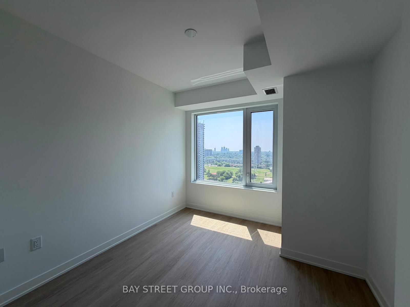 Photo 12 of Unit 1510, 15 David Salomon Drive, Toronto, Flemingdon Park — HOMEH