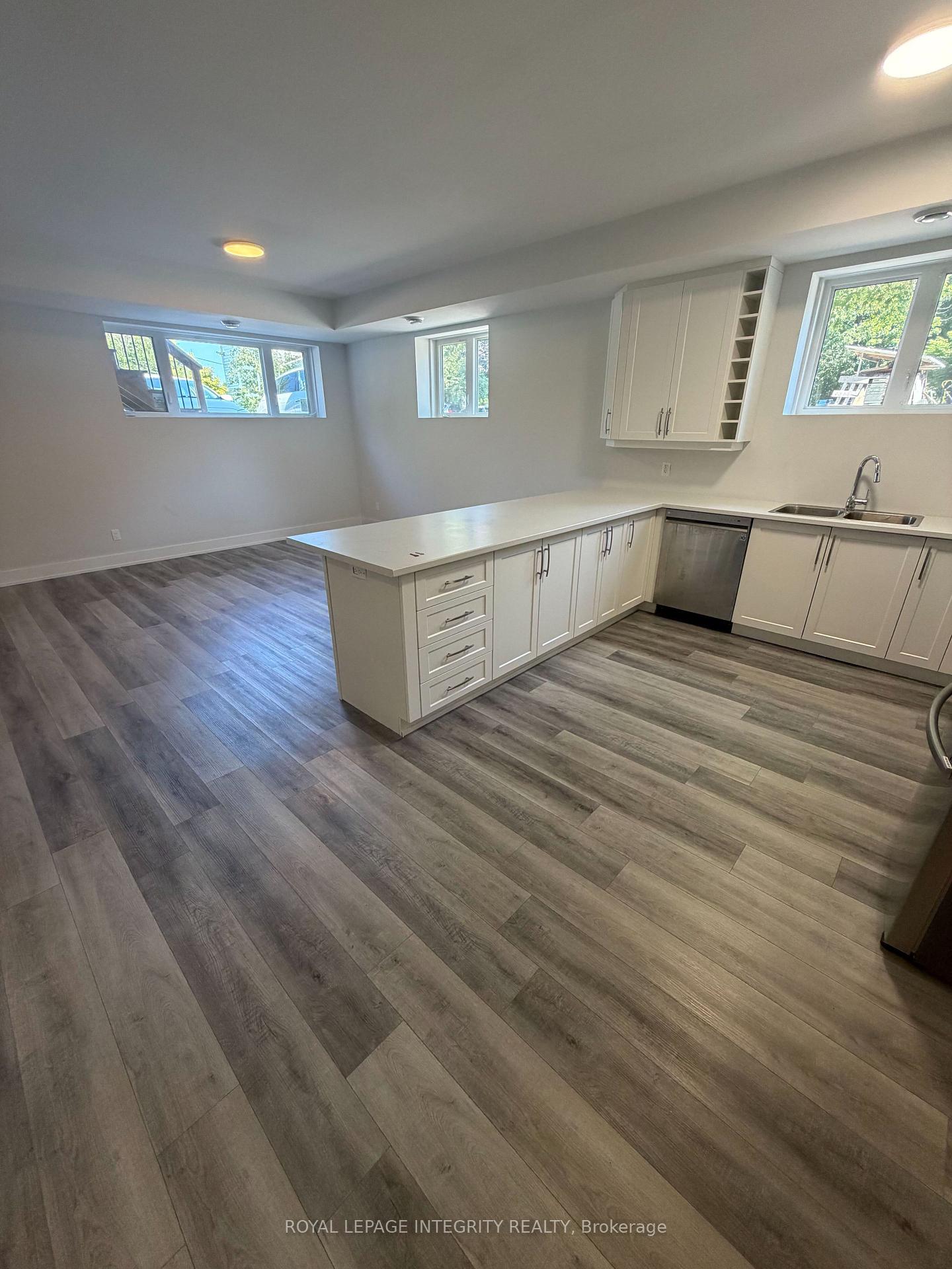 Photo 7 of Unit 1, 82 Christopher Hamilton Street, Ottawa, Richmond — HOMEH