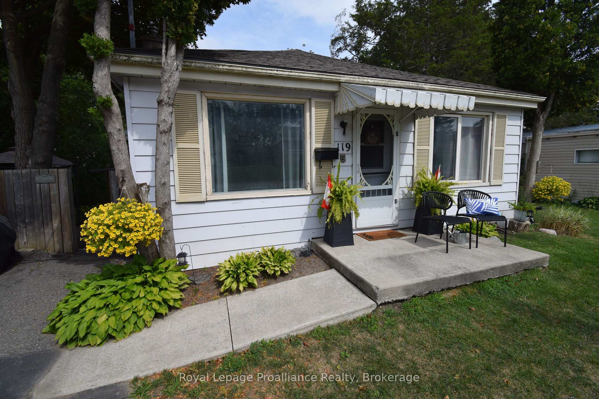 Photo 4 of 119 Orchard Drive, Belleville, Belleville Ward — HOMEH