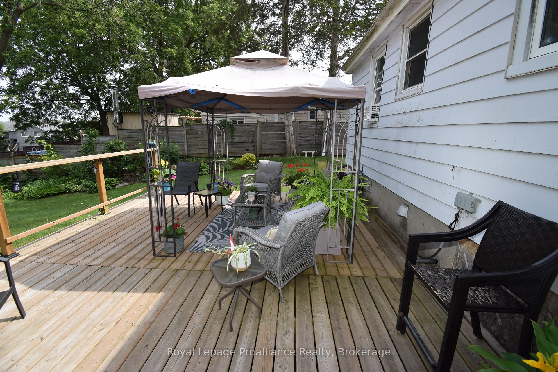 Photo 11 of 119 Orchard Drive, Belleville, Belleville Ward — HOMEH