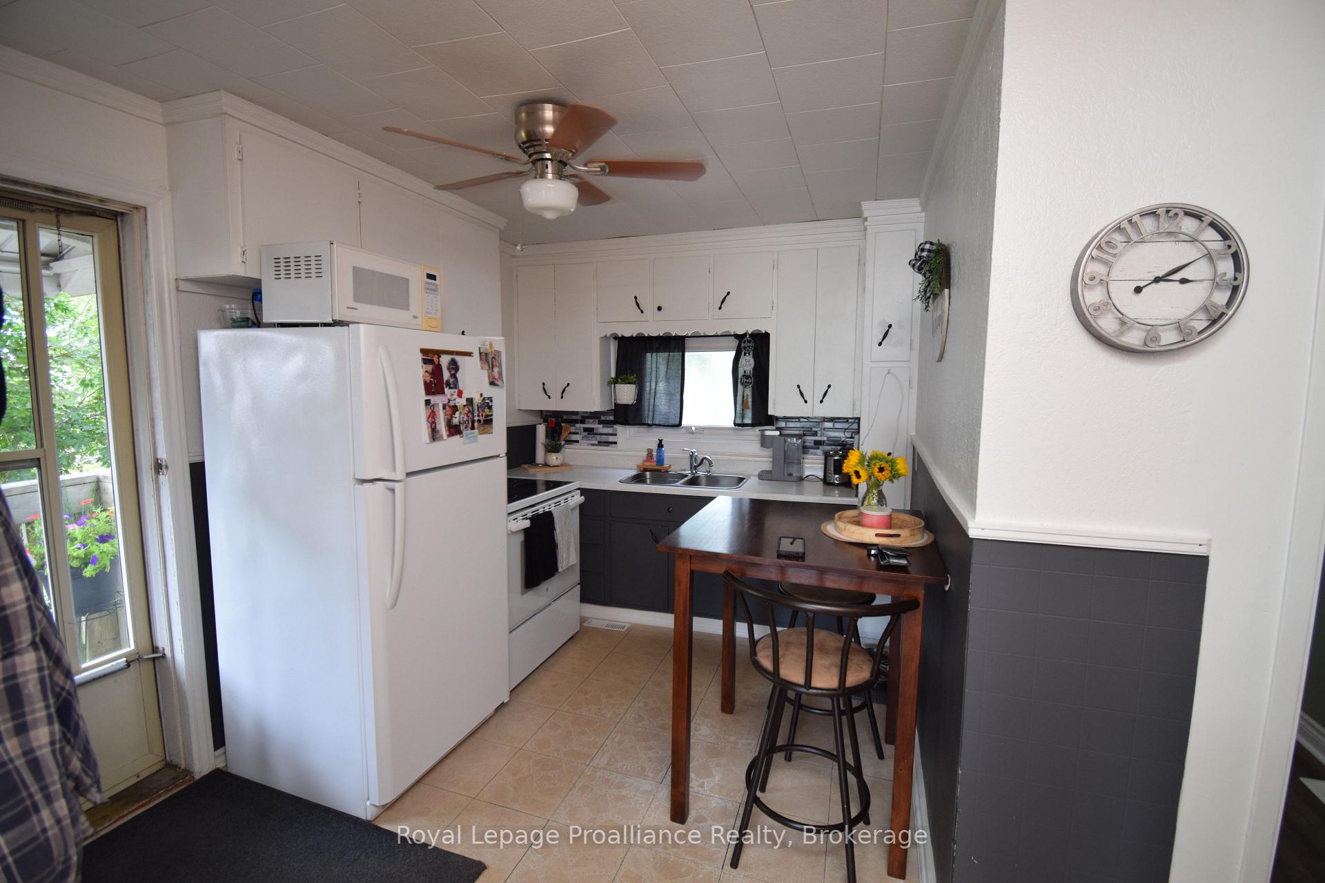 Photo 17 of 119 Orchard Drive, Belleville, Belleville Ward — HOMEH
