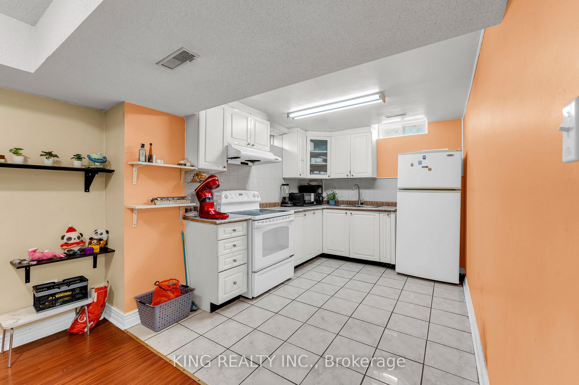 Photo 30 of 100 Pantomine Boulevard, Brampton, Brampton West — HOMEH