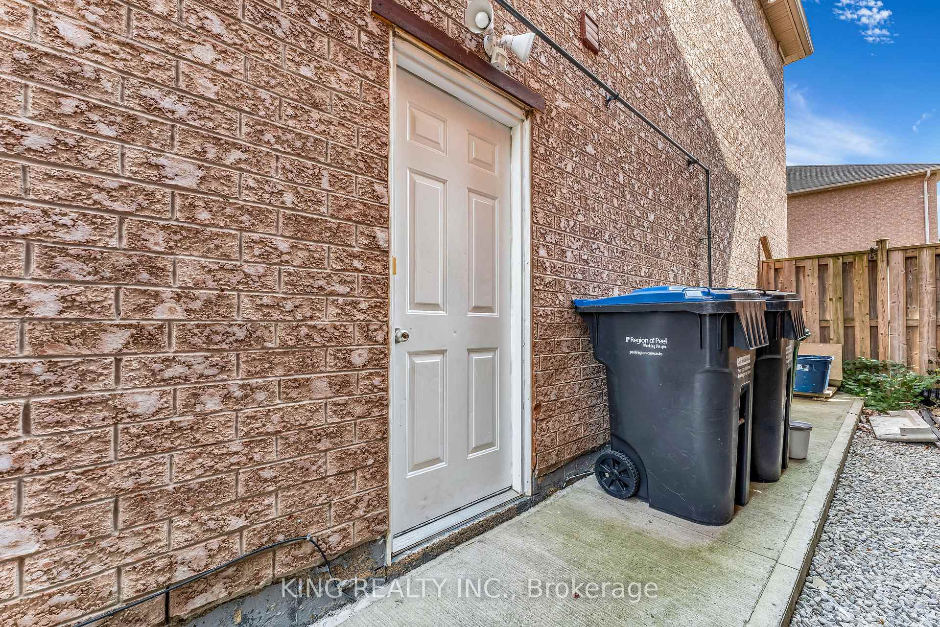 Photo 34 of 100 Pantomine Boulevard, Brampton, Brampton West — HOMEH