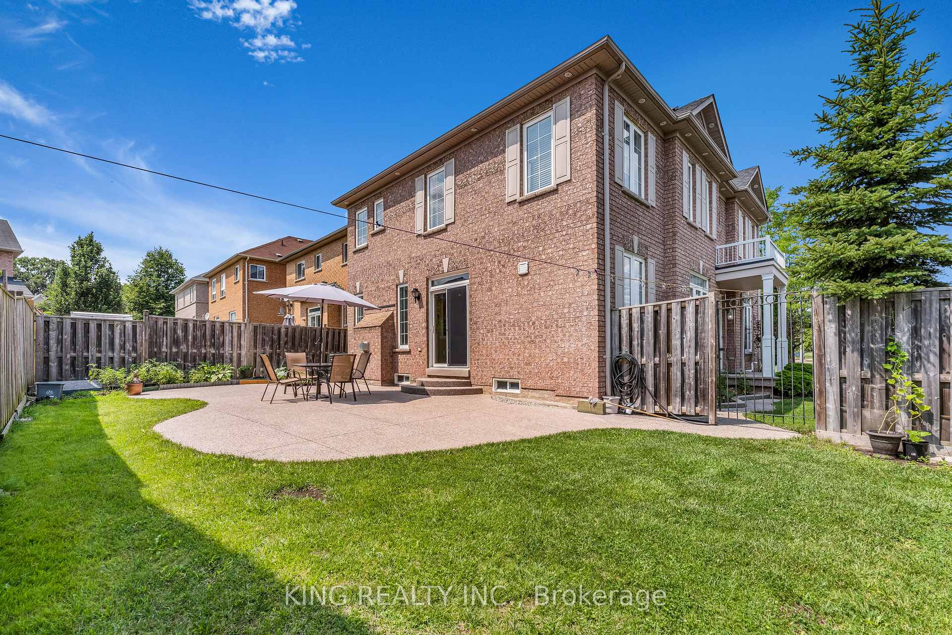 Photo 37 of 100 Pantomine Boulevard, Brampton, Brampton West — HOMEH