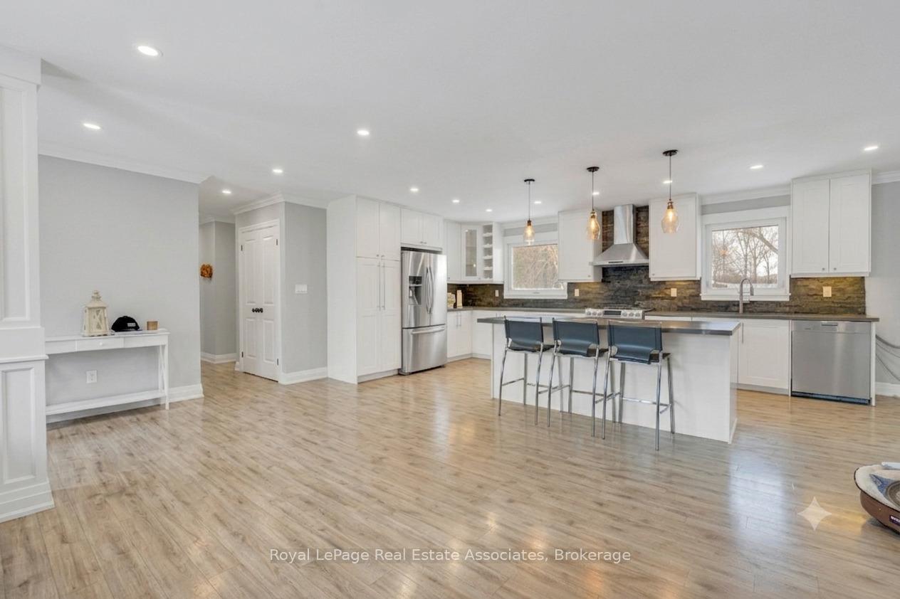 Photo 8 of 44 McClellan Road, Caledon, Alton — HOMEH