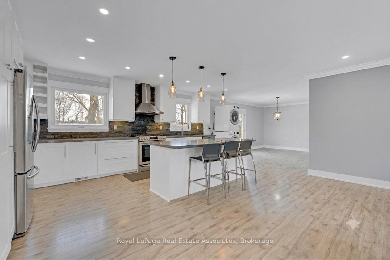 Photo 10 of 44 McClellan Road, Caledon, Alton — HOMEH