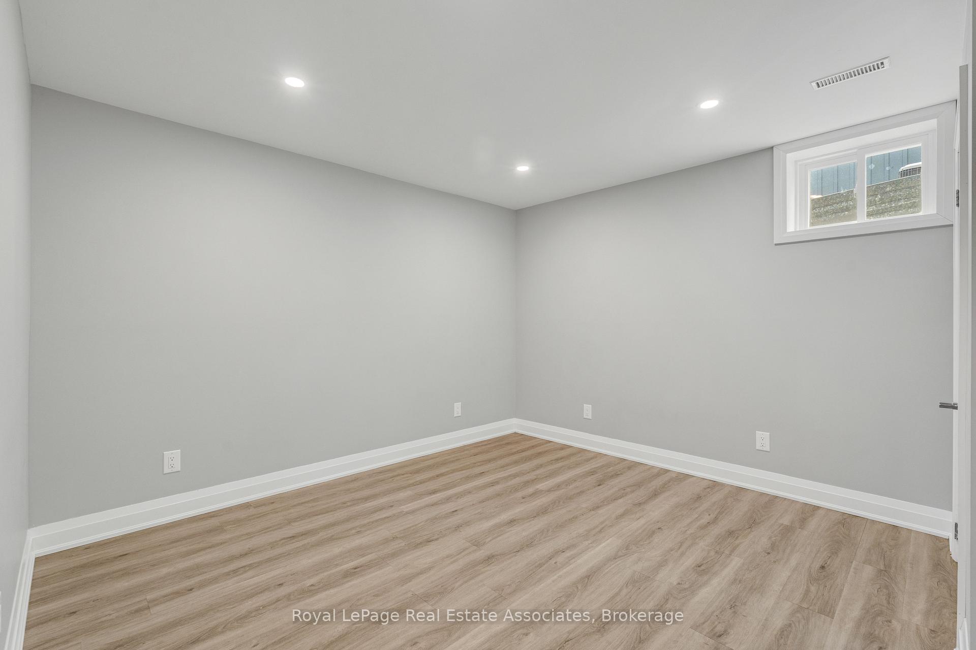 Photo 29 of 44 McClellan Road, Caledon, Alton — HOMEH