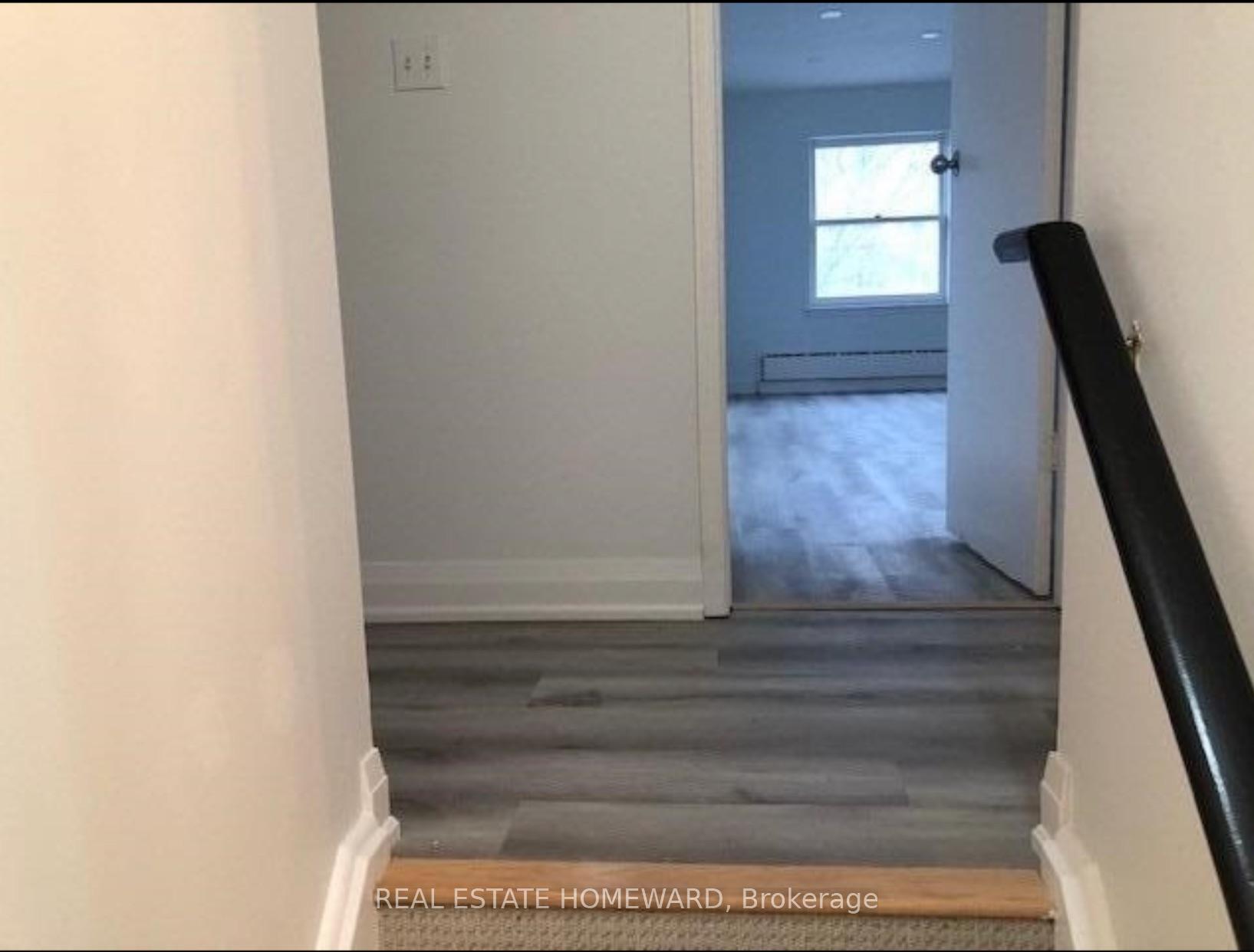 Photo 6 of Unit Side, 274 Rumsey Road, Toronto, Leaside — HOMEH