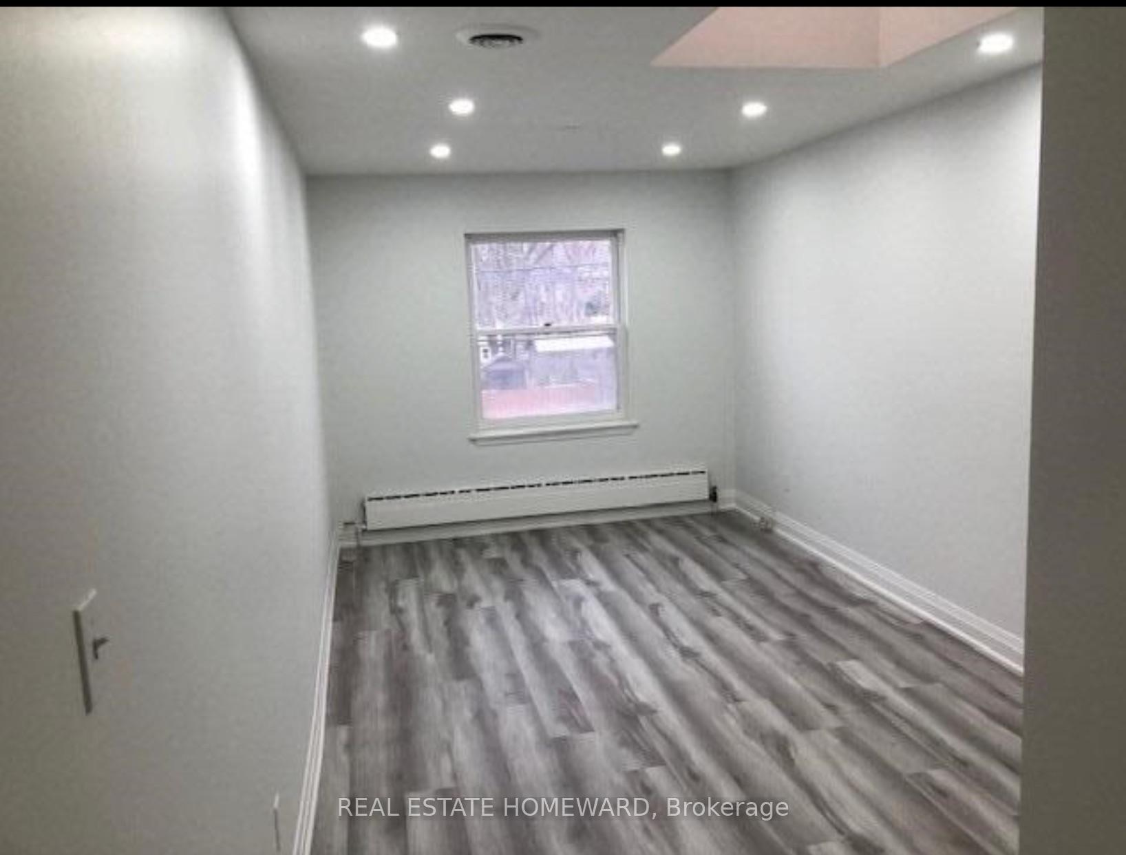Photo 12 of Unit Side, 274 Rumsey Road, Toronto, Leaside — HOMEH