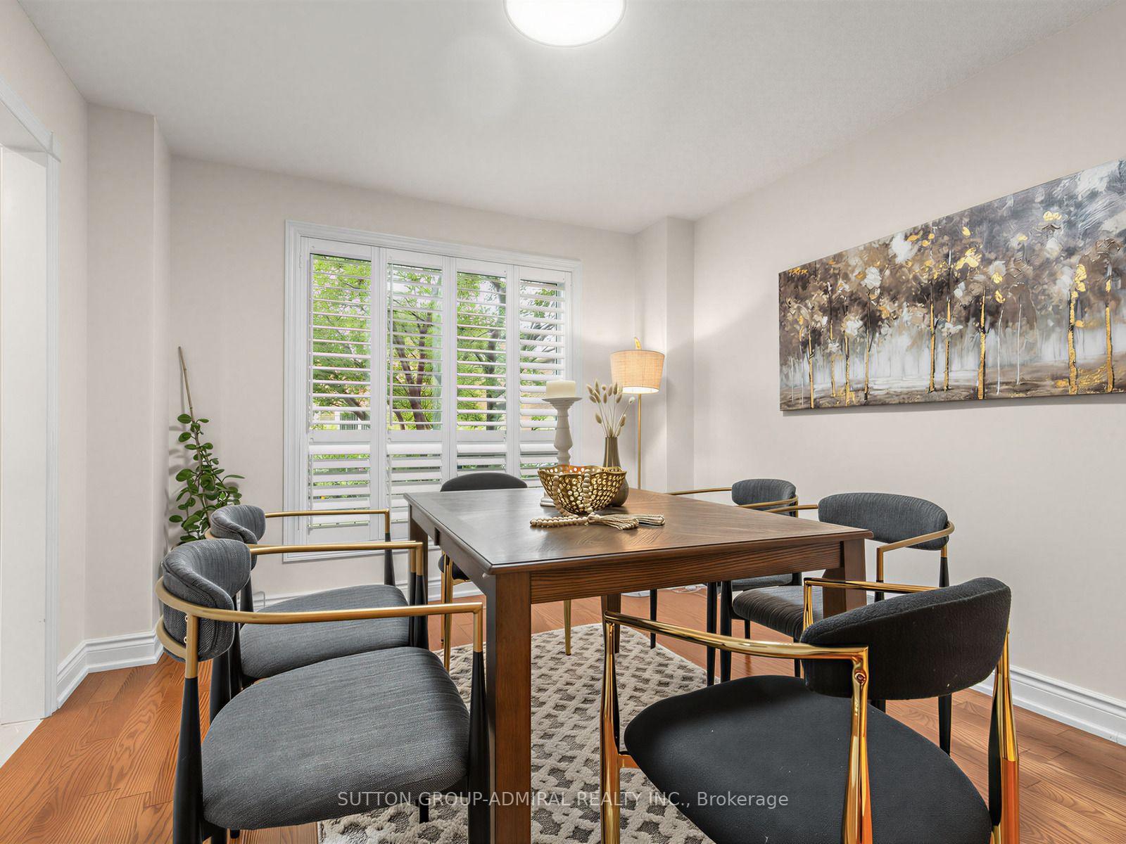Photo 11 of 10 Torino Place, Vaughan, Glen Shields — HOMEH