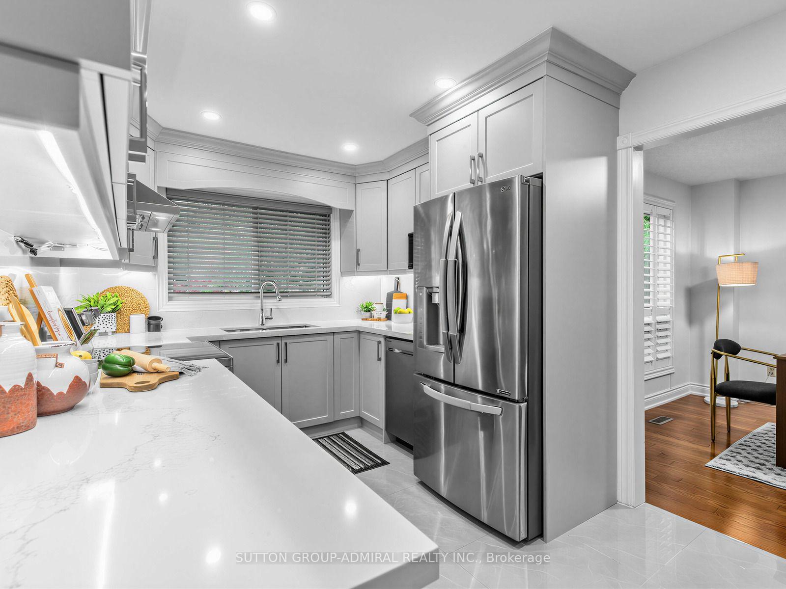 Photo 15 of 10 Torino Place, Vaughan, Glen Shields — HOMEH