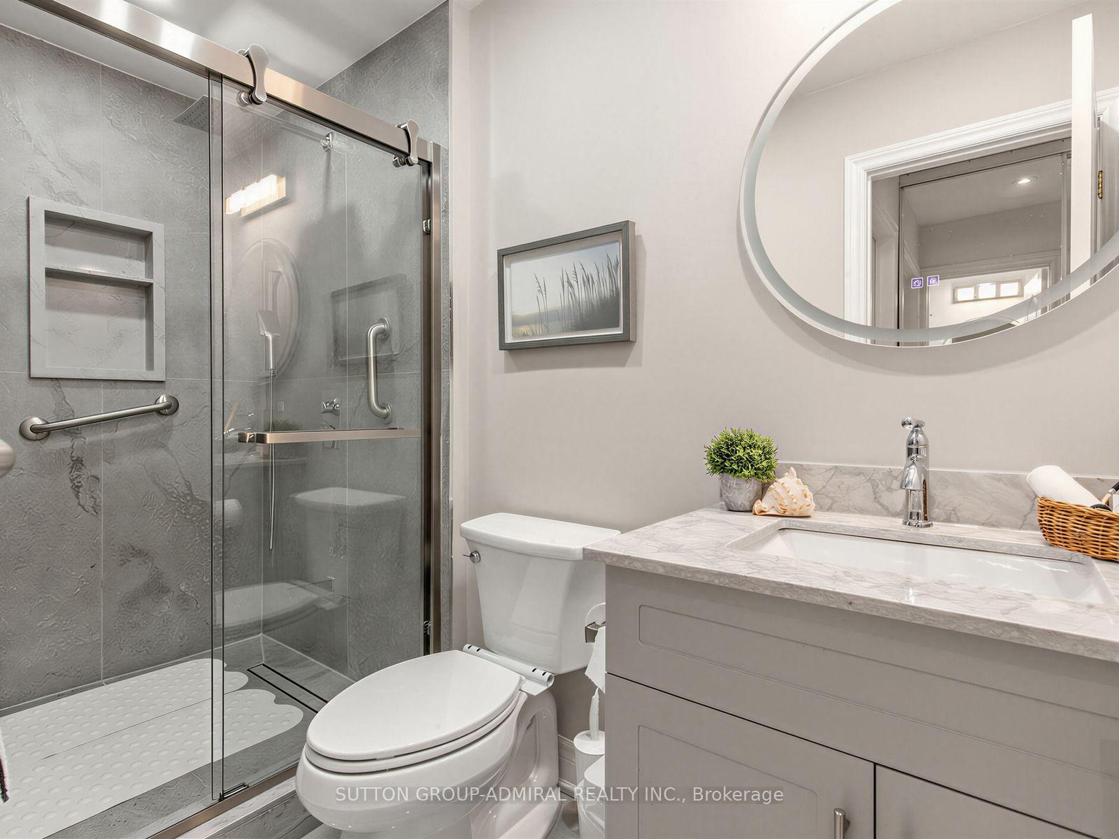 Photo 19 of 10 Torino Place, Vaughan, Glen Shields — HOMEH