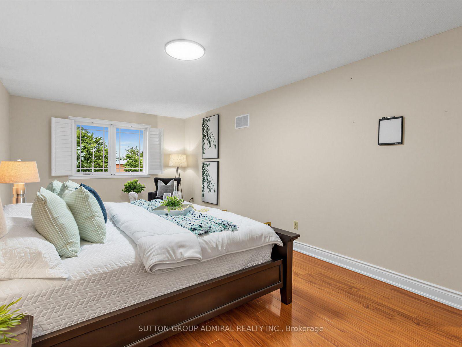 Photo 22 of 10 Torino Place, Vaughan, Glen Shields — HOMEH