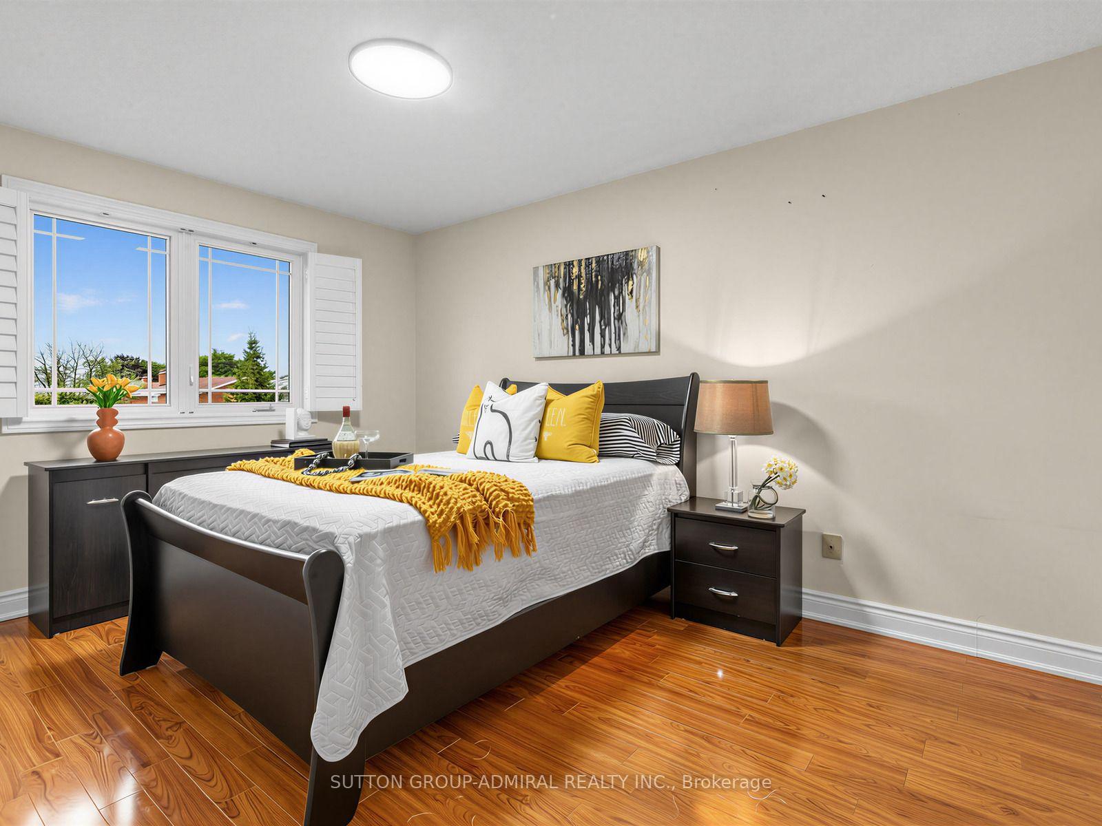 Photo 26 of 10 Torino Place, Vaughan, Glen Shields — HOMEH