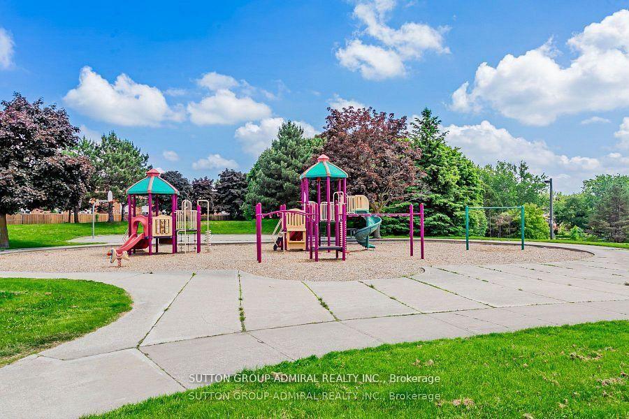 Photo 48 of 10 Torino Place, Vaughan, Glen Shields — HOMEH