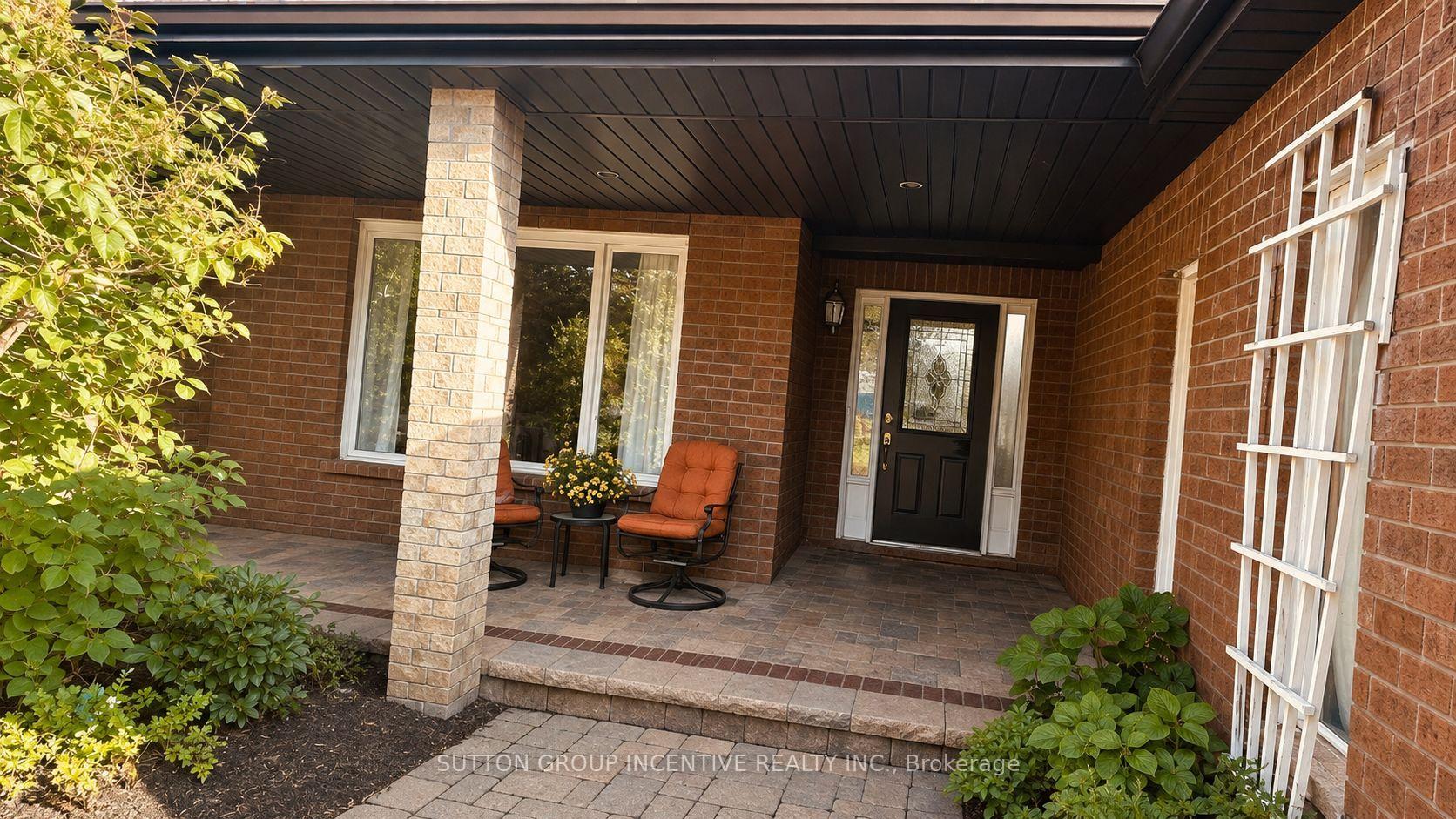 Photo 2 of 73 Trillium Crescent, Barrie, Allandale Heights — HOMEH