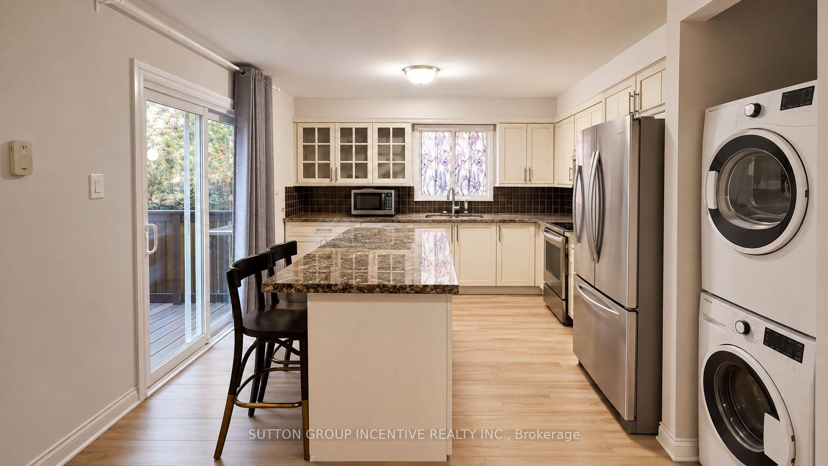 Photo 7 of 73 Trillium Crescent, Barrie, Allandale Heights — HOMEH
