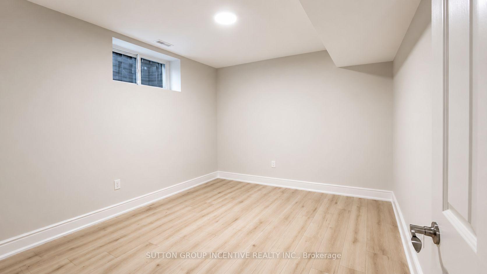 Photo 21 of 73 Trillium Crescent, Barrie, Allandale Heights — HOMEH
