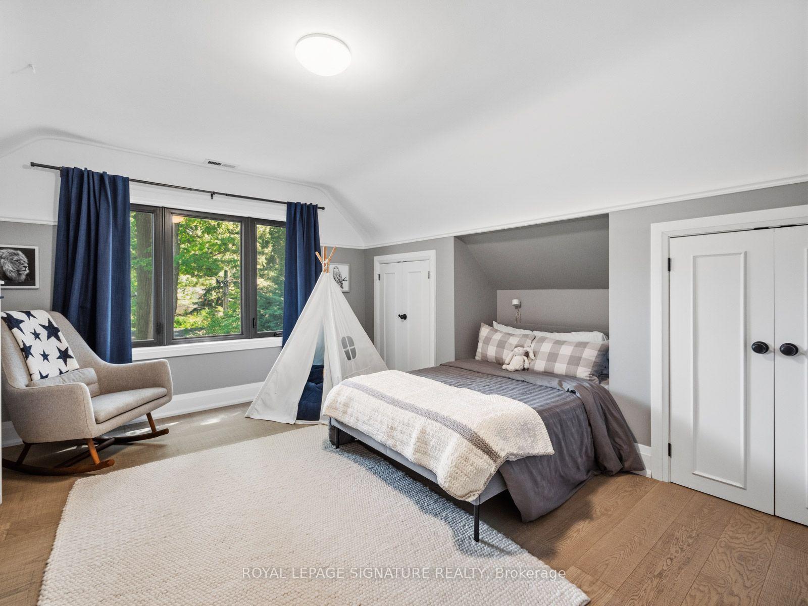 Photo 34 of 74 Fallingbrook Drive, Scarborough, Birchcliffe-Cliffside — HOMEH