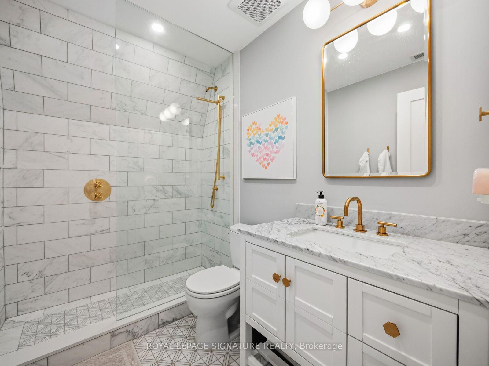 Photo 37 of 74 Fallingbrook Drive, Scarborough, Birchcliffe-Cliffside — HOMEH