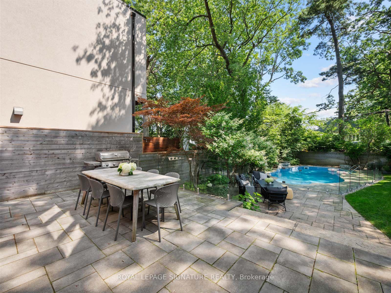Photo 42 of 74 Fallingbrook Drive, Scarborough, Birchcliffe-Cliffside — HOMEH